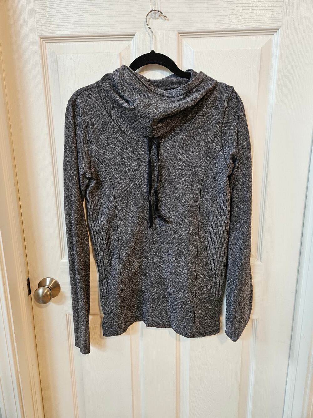 Moving Comfort Gray Space Dye Hooded Athletic Top Women’s Medium Thumbholes
